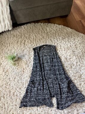 comfort zone open-front knit pocketed cardigan, fall cute Vest in Black & Gray w